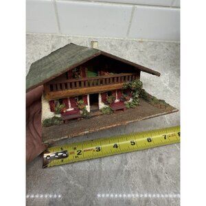 HO scale vintage model chalet house 1950’s